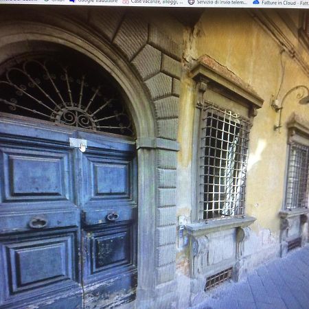 Torre Guinigi Luxury Loft Nel Centro Storico Di Lucca Apartment Luaran gambar