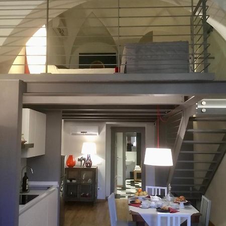 Torre Guinigi Luxury Loft Nel Centro Storico Di Lucca Apartment Luaran gambar
