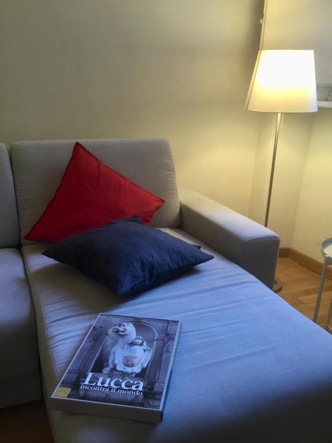 Torre Guinigi Luxury Loft Nel Centro Storico Di Lucca Apartment Luaran gambar